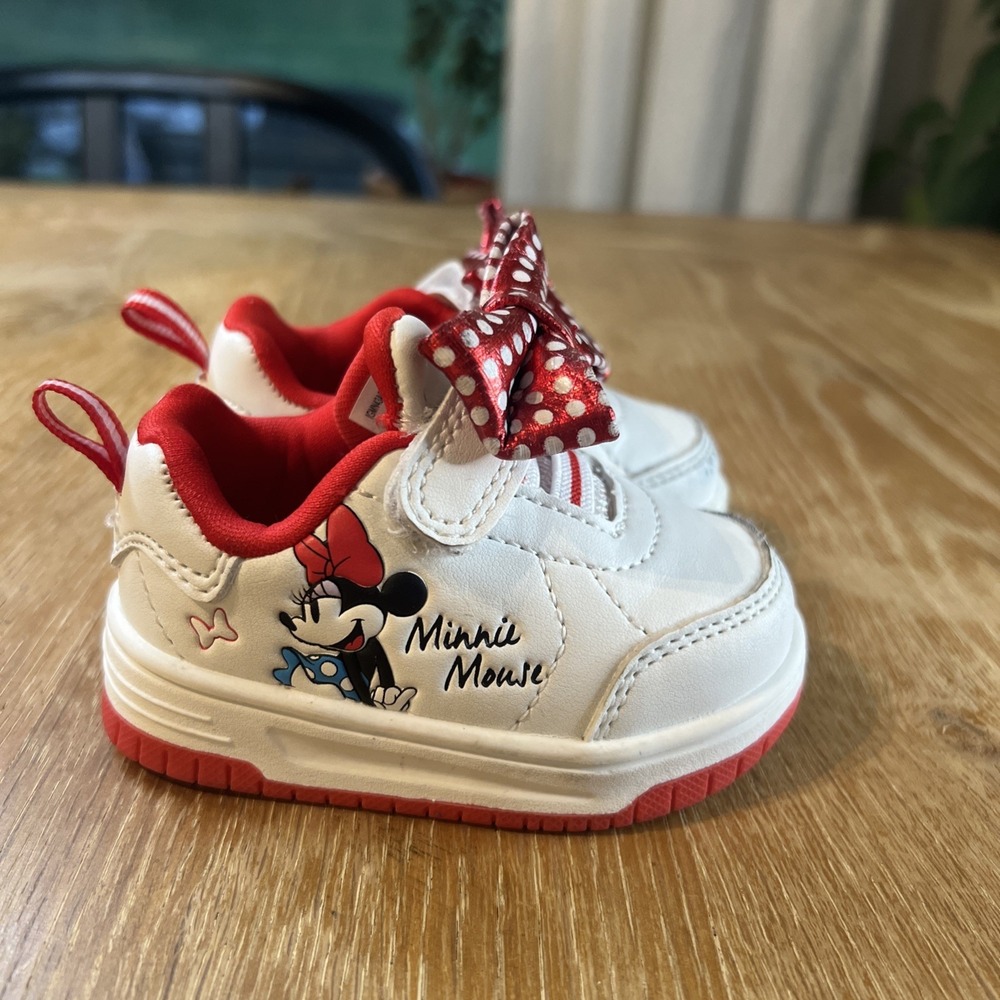 Disney Minnie Mouse Infant Baby Shoes Size 2